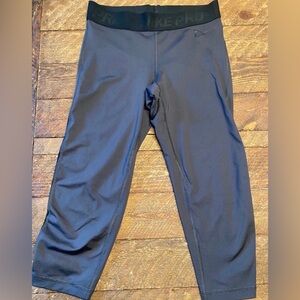 Women’s Nike Leggings (Size S)